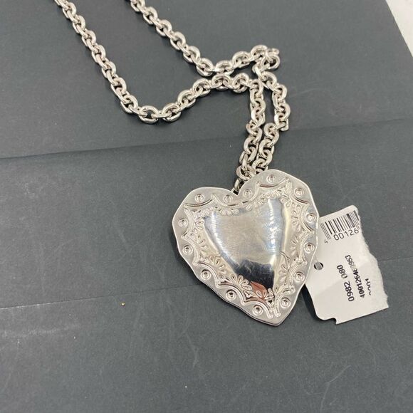 Women’s Authentic Fallon rhodium heavyweight necklace. - Picture 11 of 11